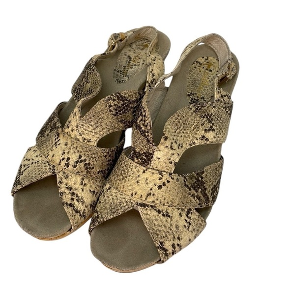 Earthies Sandals Wooden Soles Python Snakeskin Yellow Grey Size 9.5 - Picture 5 of 8